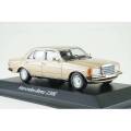 ドイツAuto Bild特注　ミニチャンプス　メルセデス　ベンツ　230E Amazon | 1/43 ミニチャンプス/Mercedes-Benz 230 E 1976-85